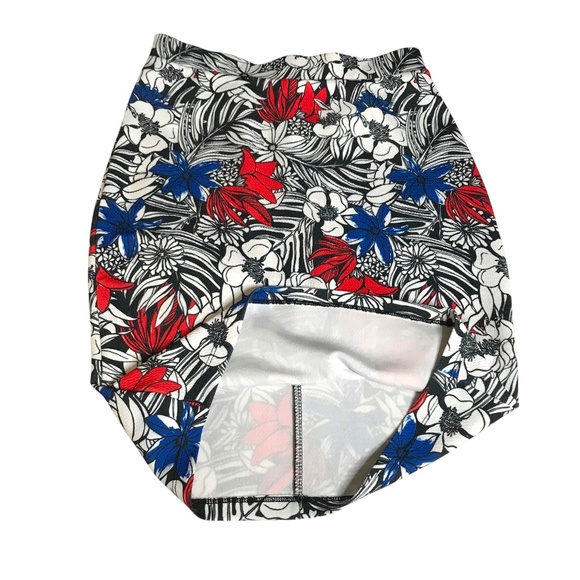 Women’s Tropical Floral Pencil Skirt • Red Blue Black White Print - Picture 14 of 15